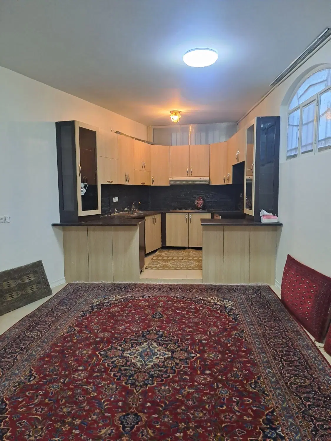 خانه ویلایی دوخوابه کلاک بالا