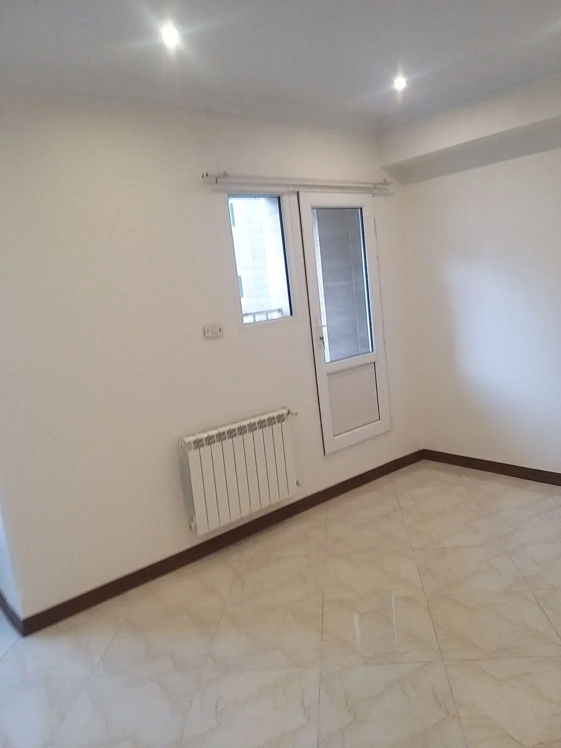 سعادت ابادایثارگران شمالی بام نگارستان