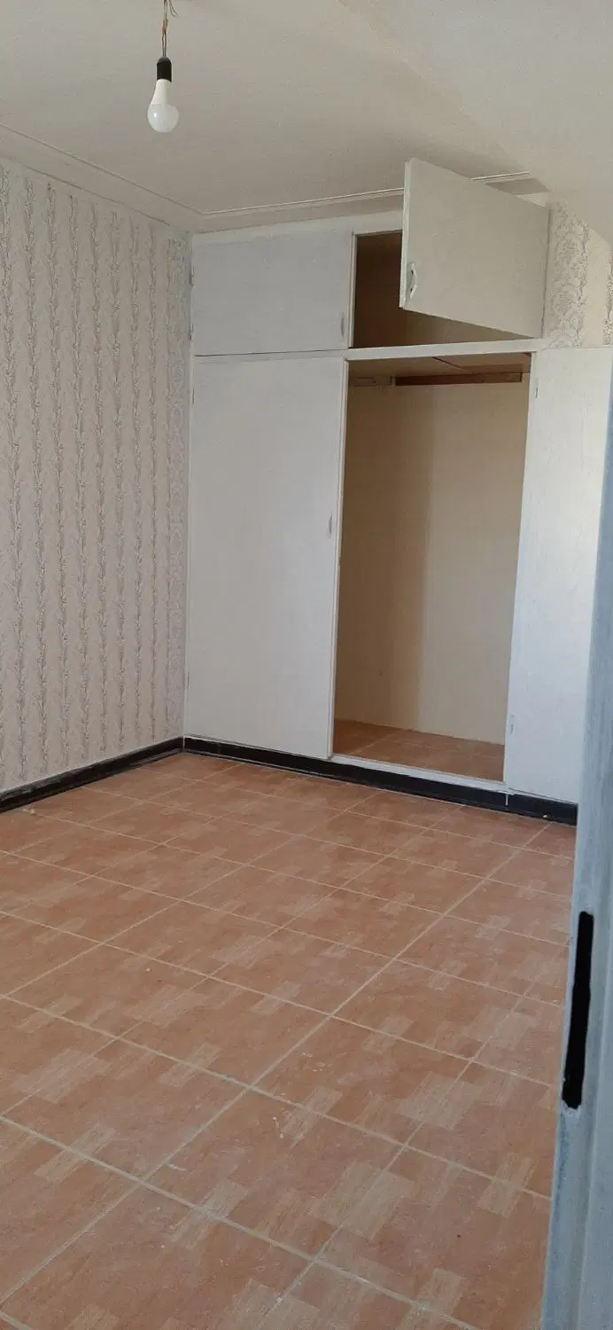 آپارتمان ۲ خواب، سفیر جنوبی