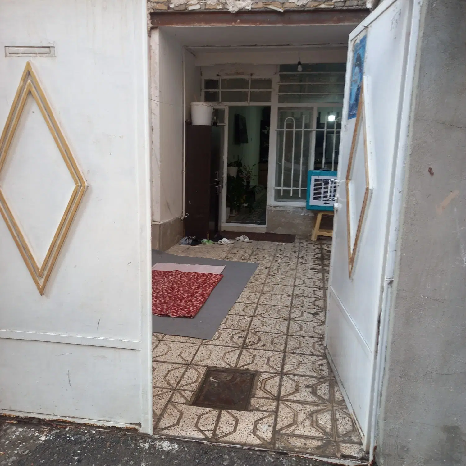 فروش طبقه همکف ۱۰۰ متری در ابوطالب شمالی چراغچی ۱۳