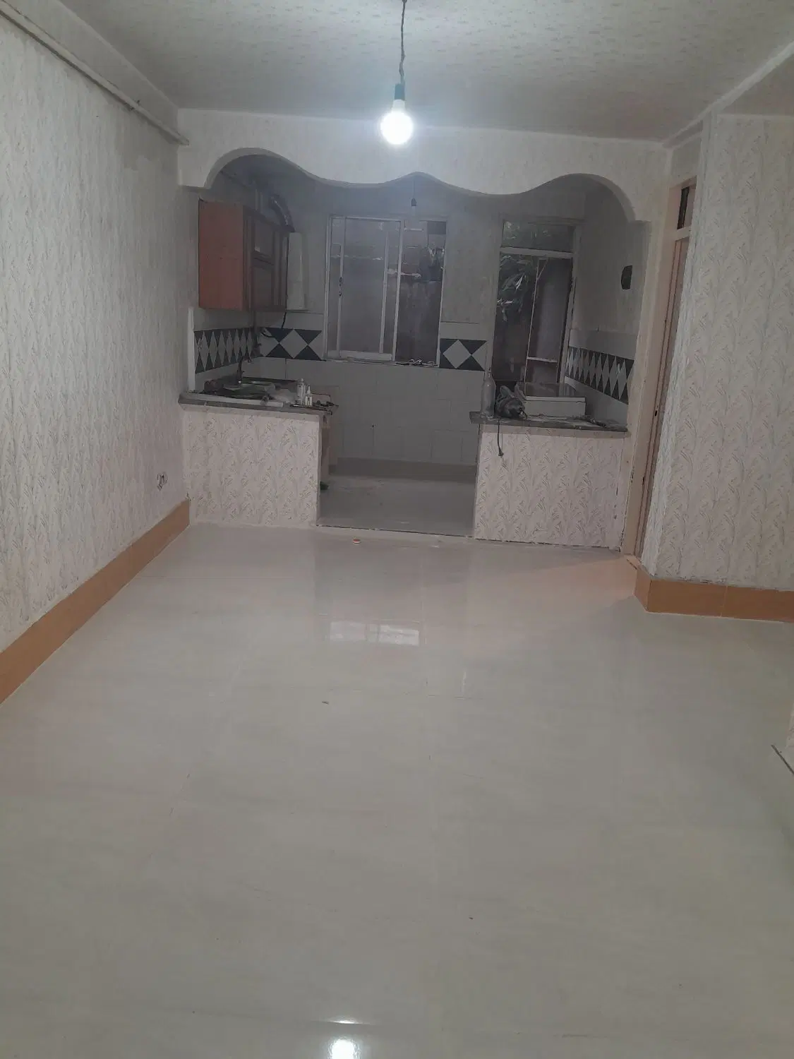 اجاره سوئیت به مساحت۷۰مترمربع.عینک