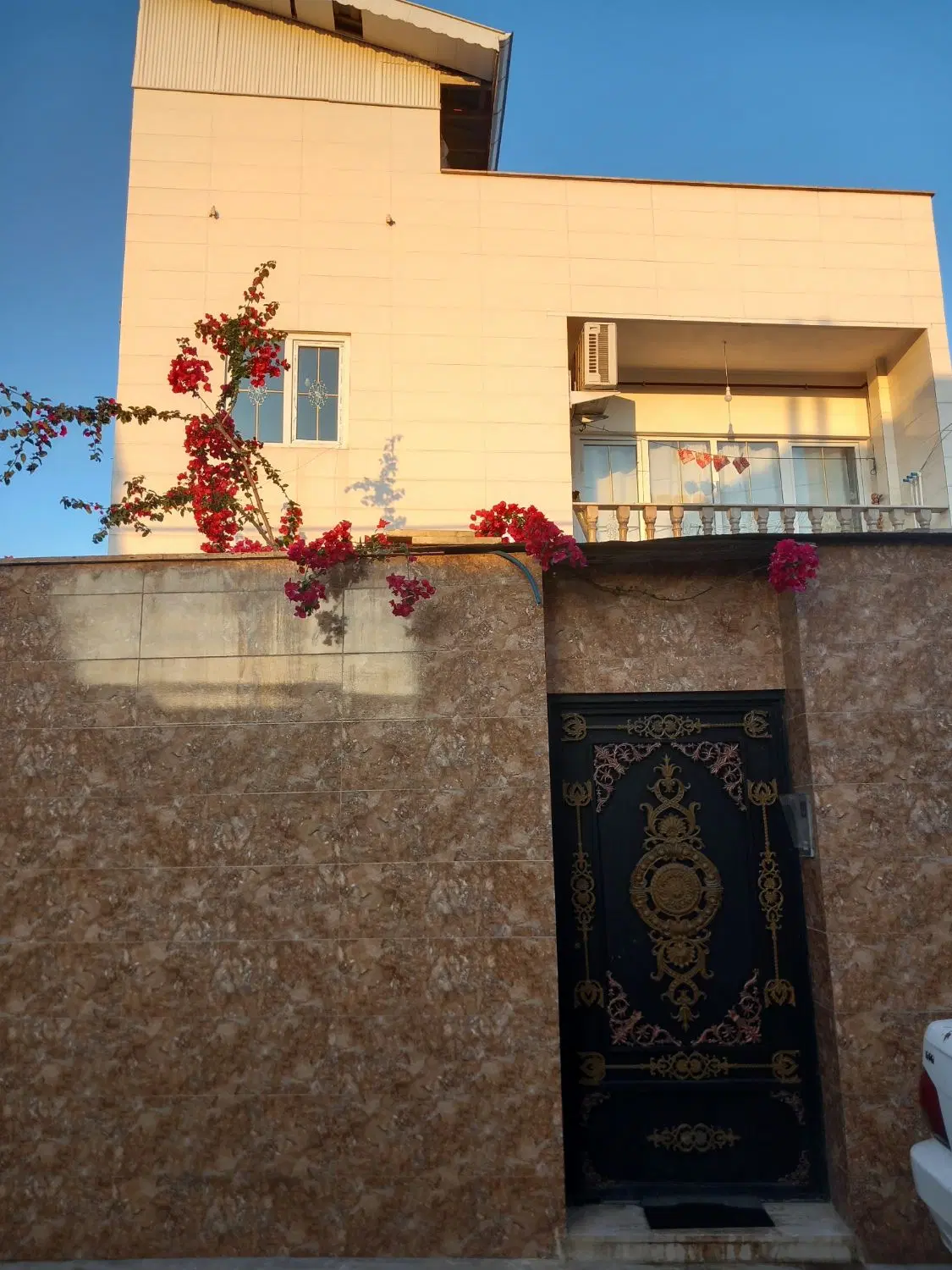 فروش خانه شیک و نوساز در رشت  ۲ طبقه