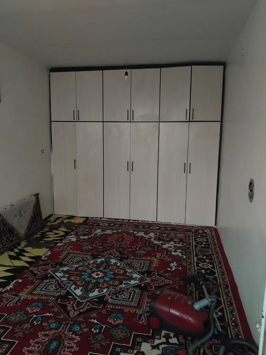 خانه دوطبقه نقلی وتمیز
