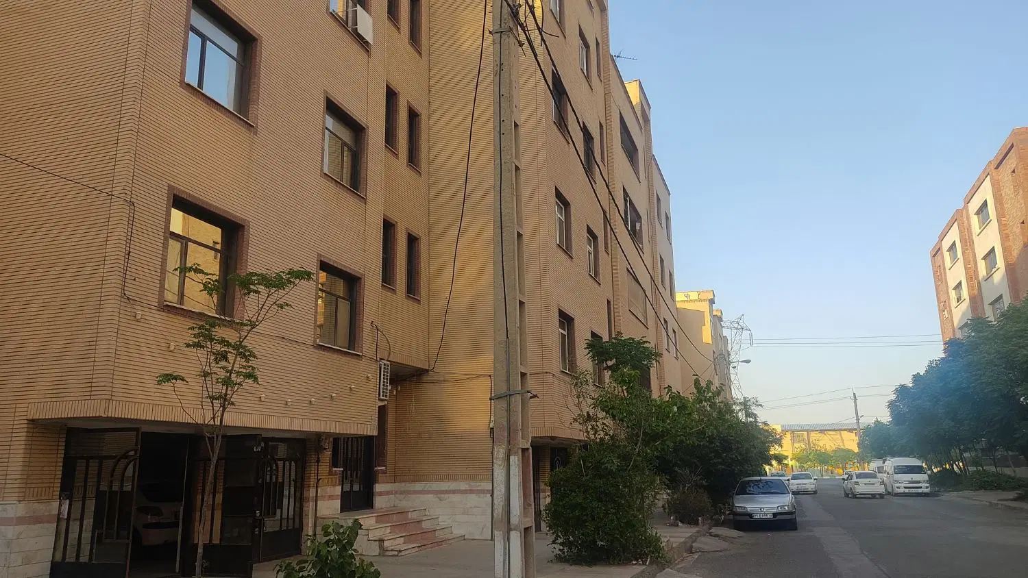 115.5متر3 طبقه 3 واحد2خواب سنددار،پردیسان،سبلان