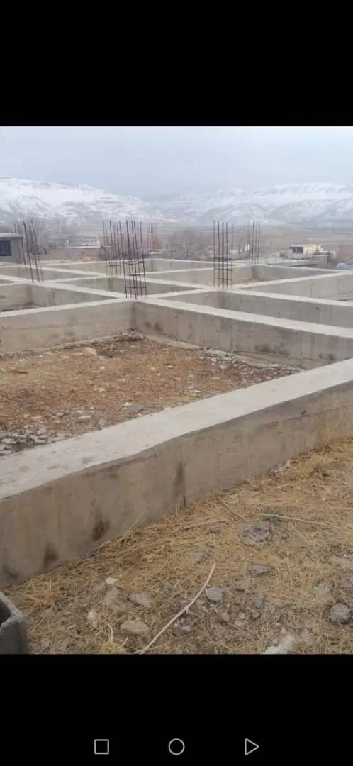 زمین دشتروم