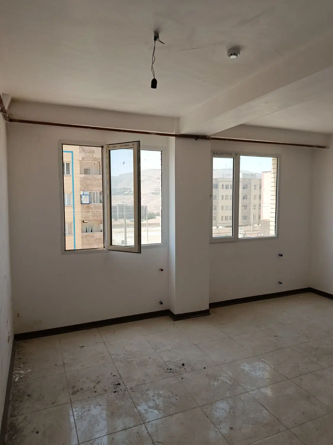 واحد طاق گستران ۷۴ متری_کلید اول