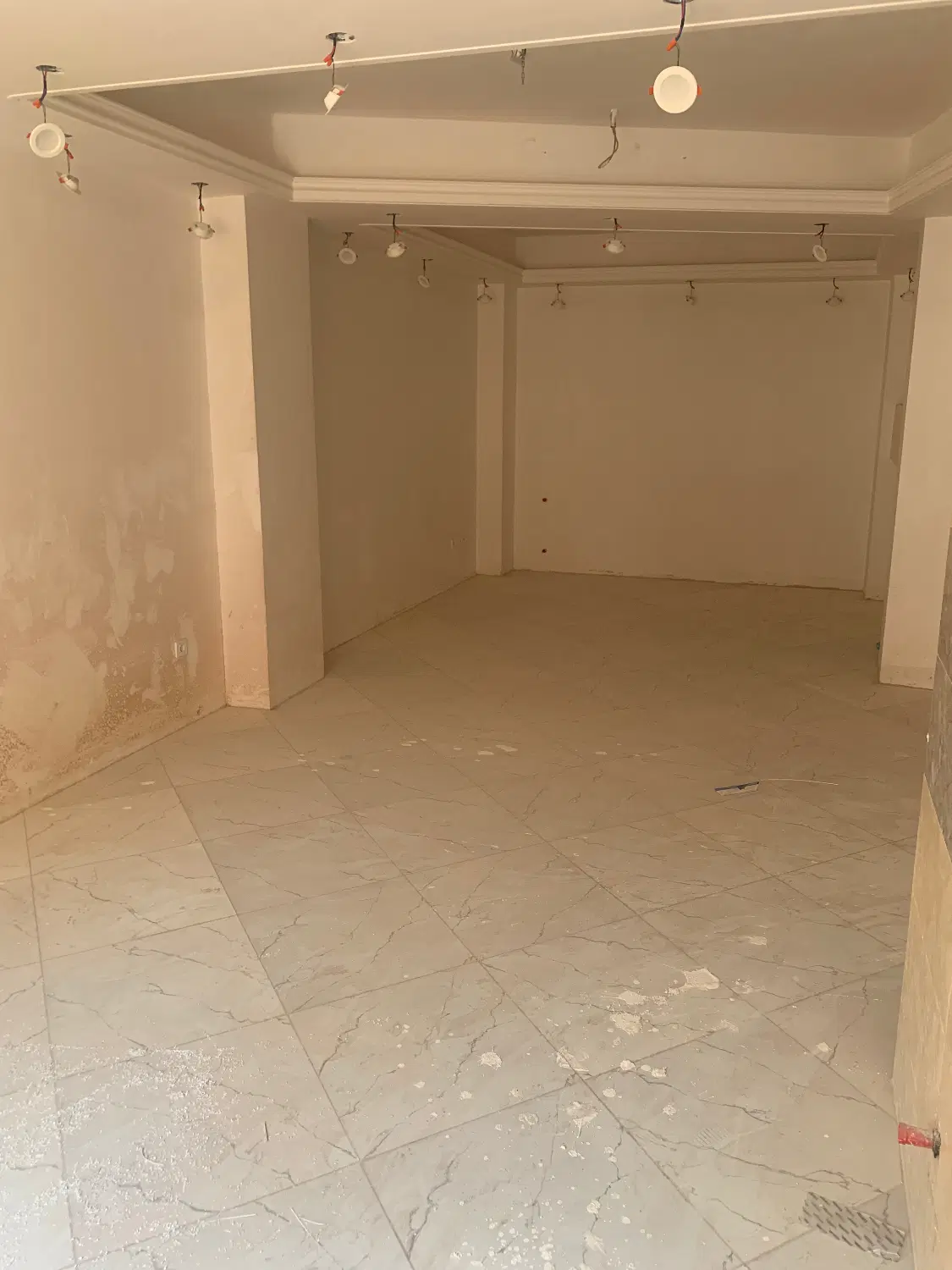آپارتمان ۱۰۰ متری ، دو خوابه