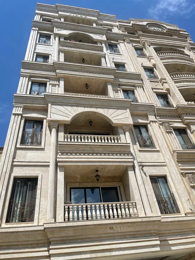 اپارتمان فروشی دانشجو