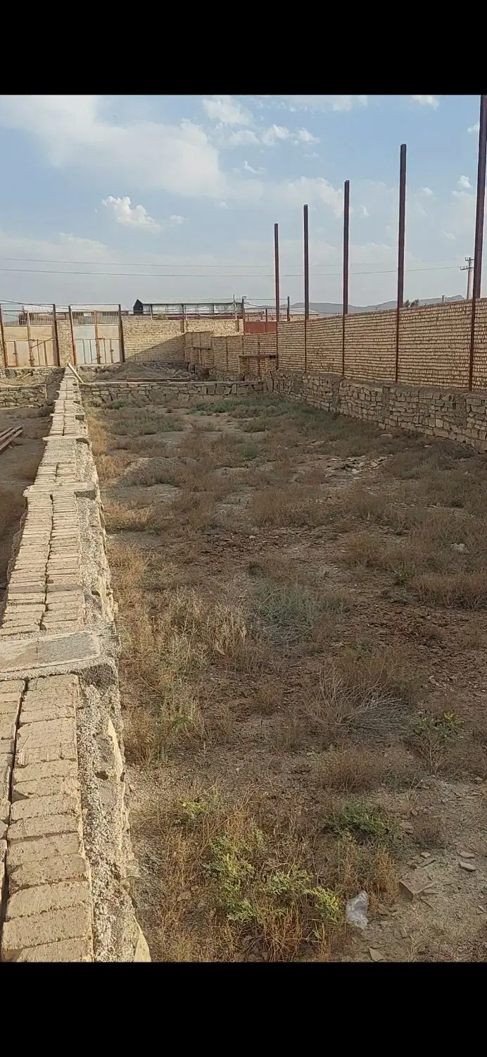 زمین ۱۲۰ متر بهر ۳۰ متری