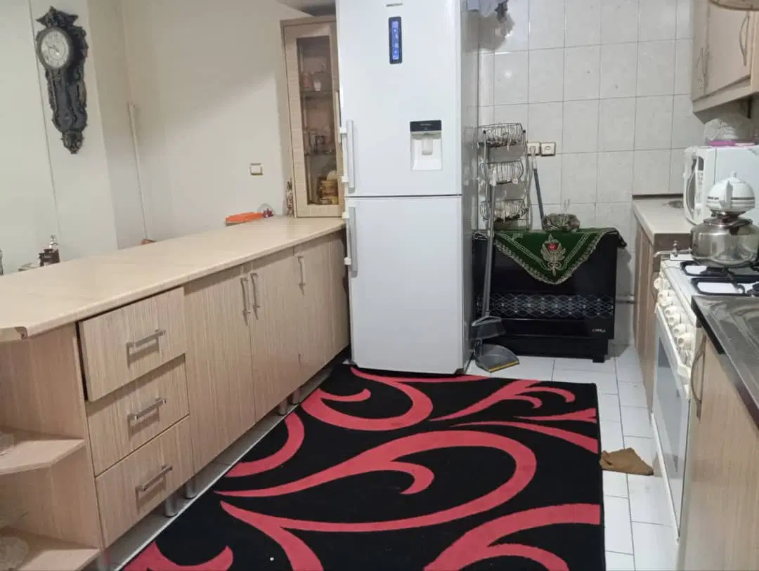 ۷۲ متر_ سالن پرده خور _ طبقه اول