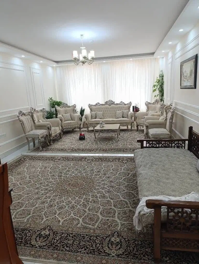 100متر نوساز فول امکانات شیک روبه آفتاب 2خواب