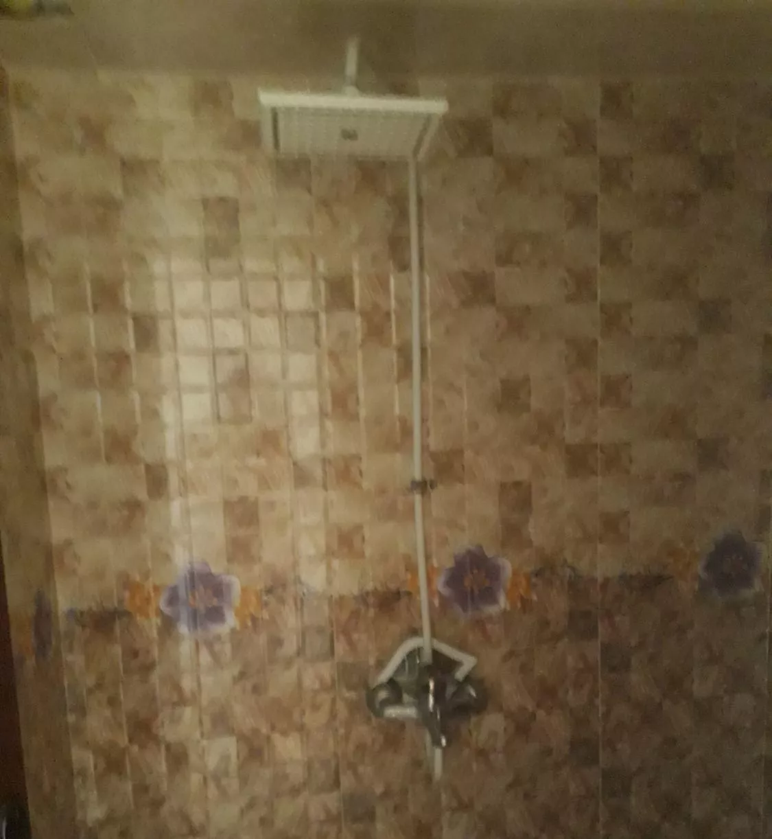سوییت سویت های ۳ و ۲ خوابه شیک با پارکینگ مسقف