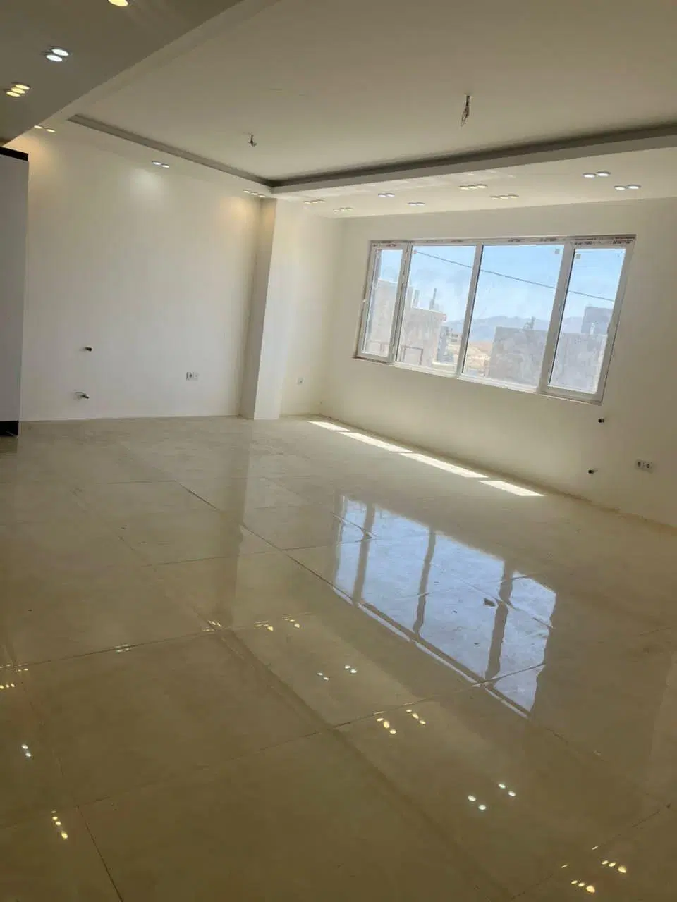فروش واحد آپارتمان دوخوابه +کلوزت. گلستان شمالی