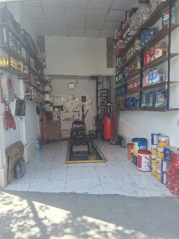 واگذاری تعویض روغن با لوازم