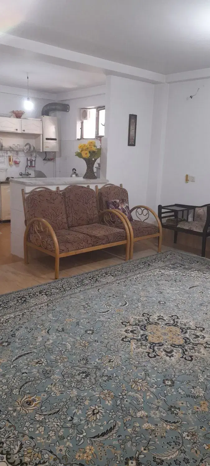 سوئیت تمیز داخل شهر آستارا (فقط یک ماشین)