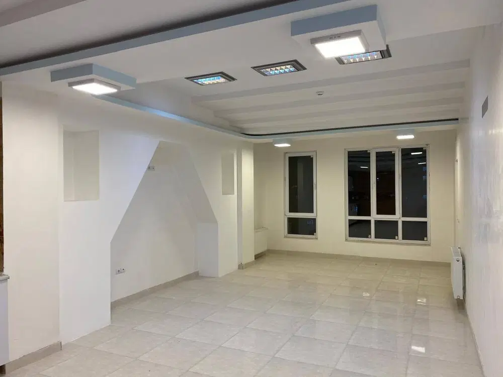 اجاره واحد تجاری در خیابان ورزش