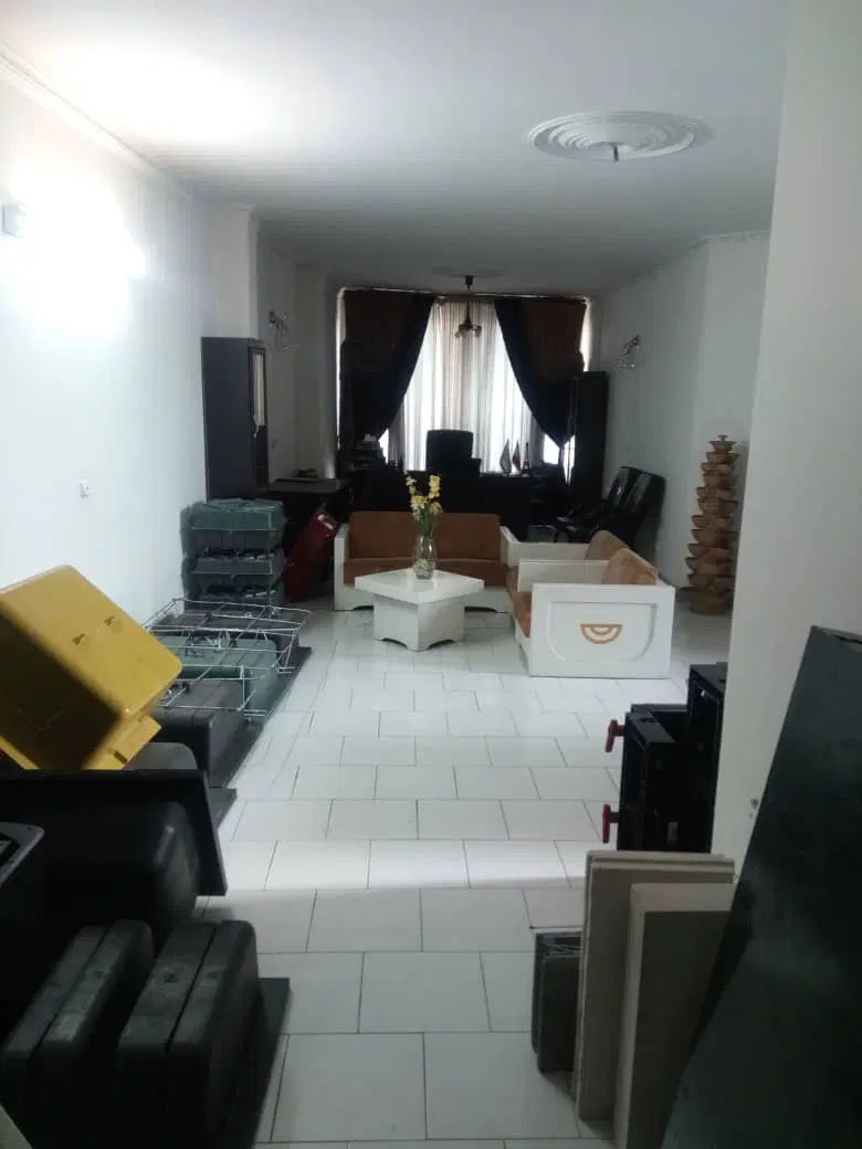 دفتر کار ۱۰۰ متری اجاره داده میشود