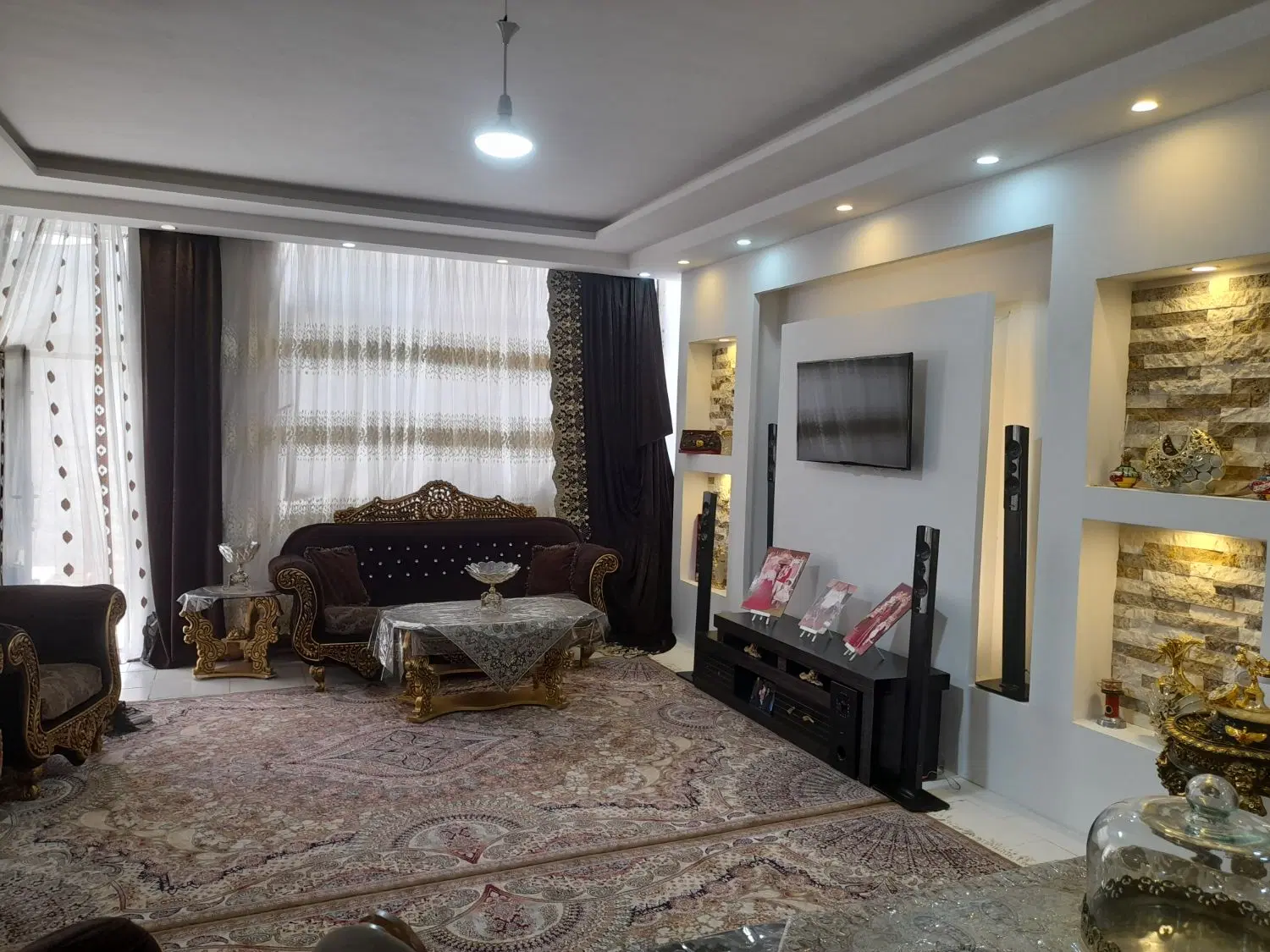 رهن و اجاره در شاهنامه