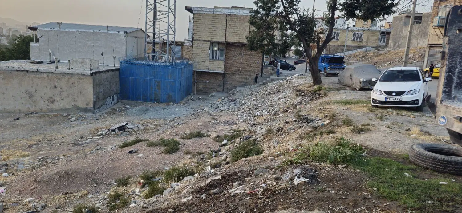 زمین ۱۰۰متری صادقیه
