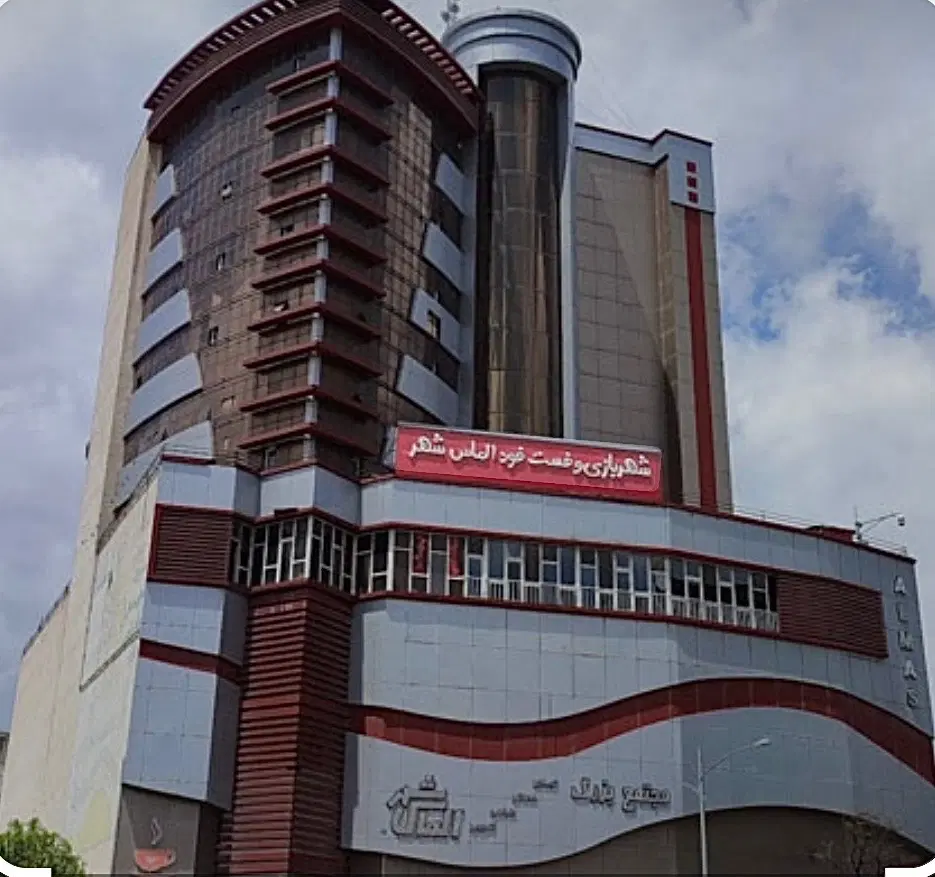 فروش مغازه در پاساژ الماس شهر اردبیل همکف