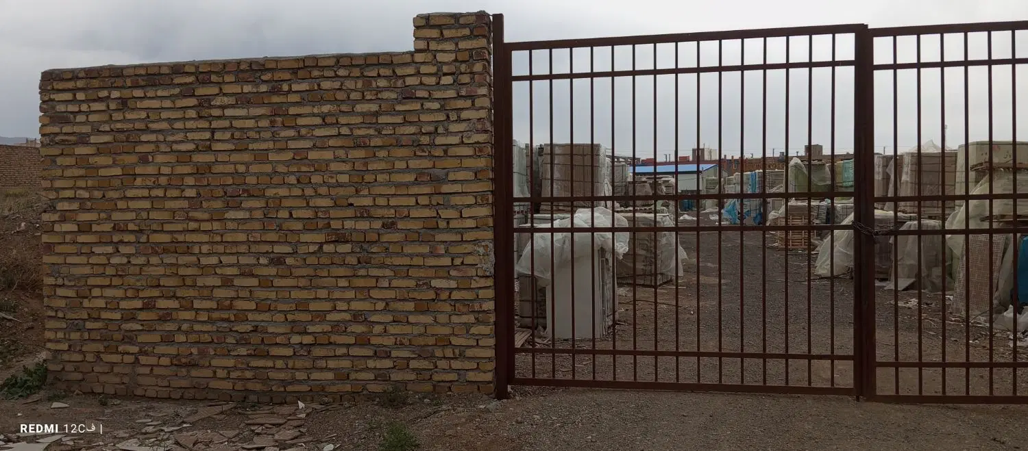 انبار ۷۰۰متری