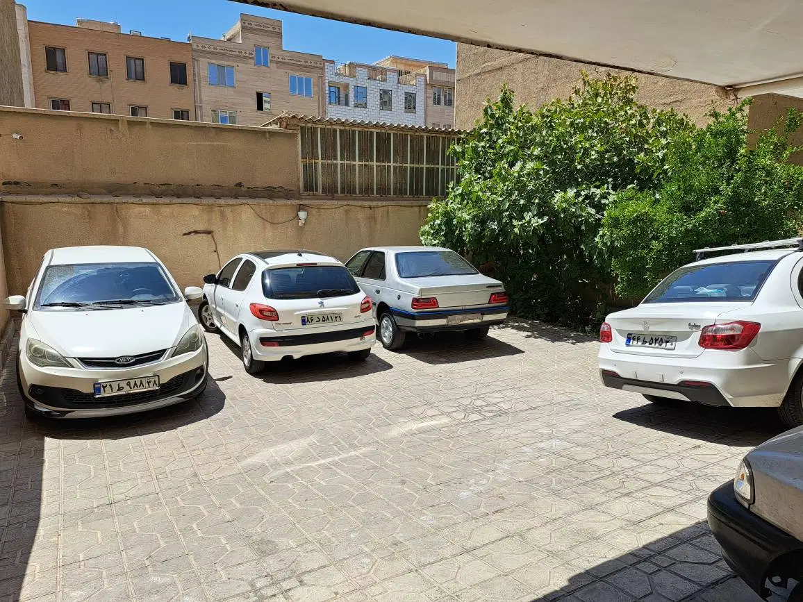 فروش ۶۲متر طبقه۱ رو به نما