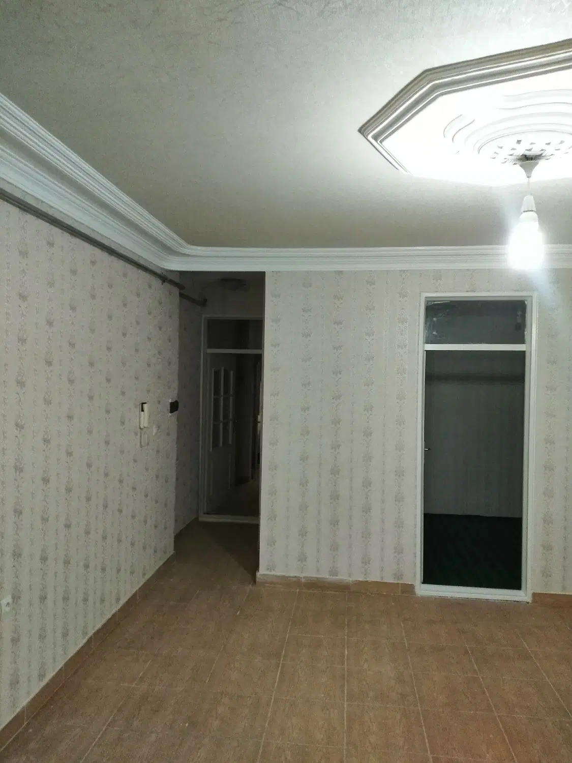 منزل مسکونی اجاره ای راه مشترک 85 متر