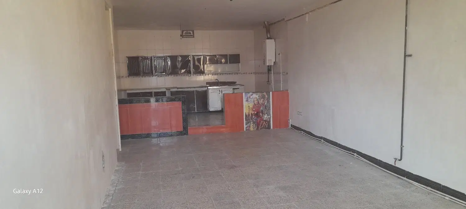 ساختمان مسکونی