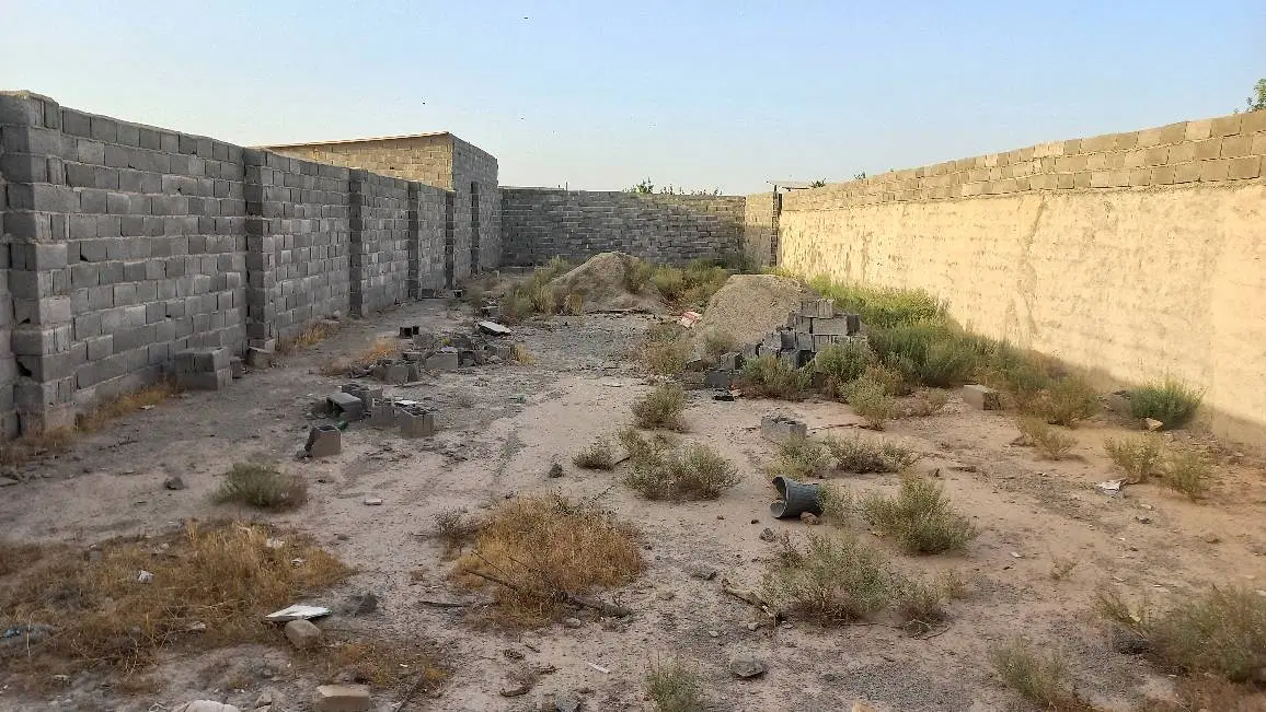 چهار دیواری نقلی  به مساحت 400 متر