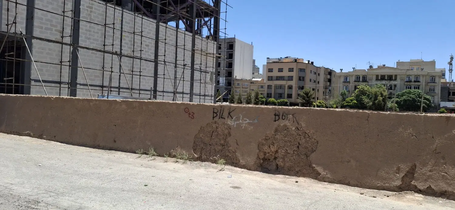 زمین مسکونی با سند تک برگ ( موقعیت امام جمعه )