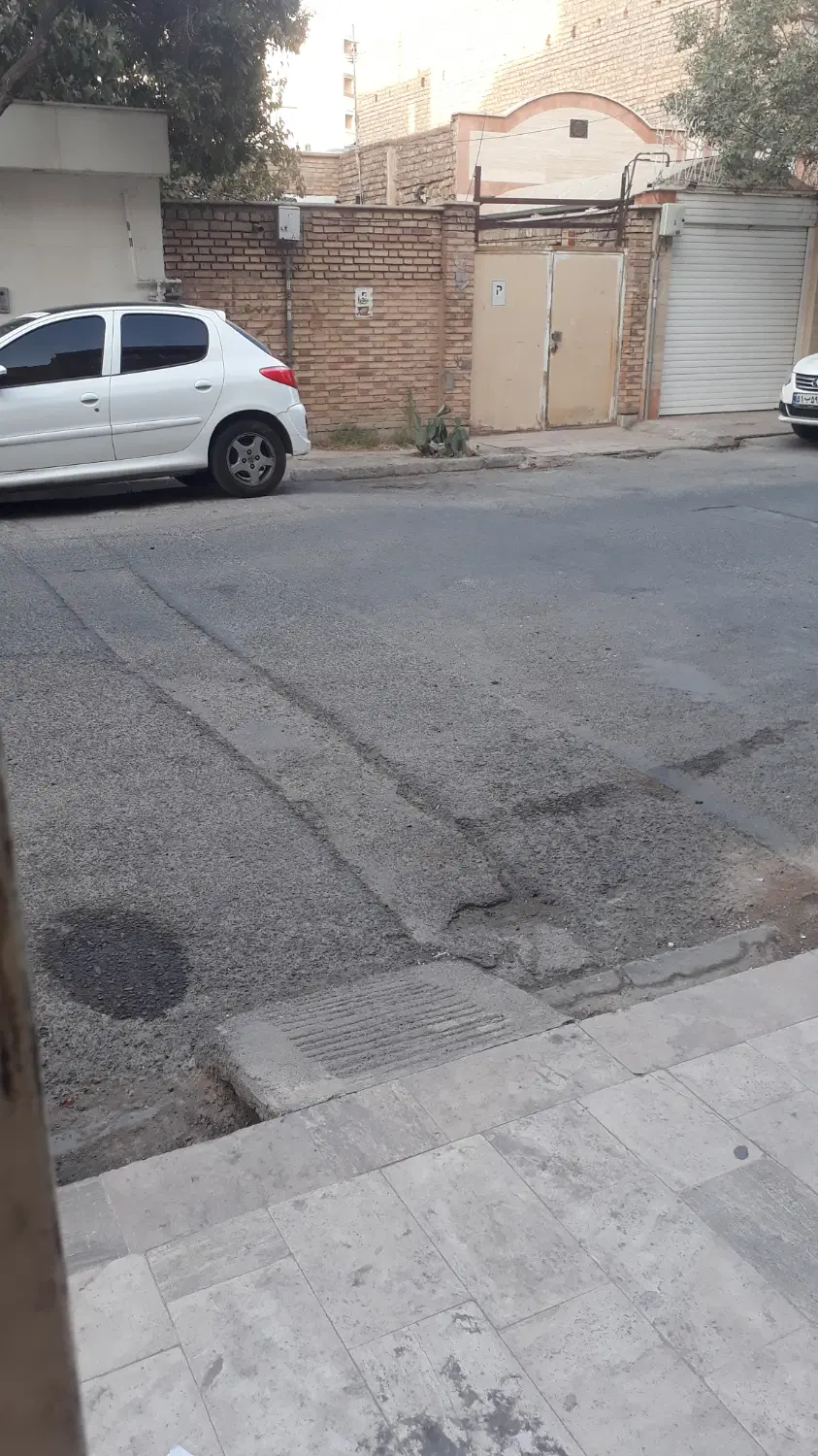 فروش یا معاوضه  زمین ۱۶۵ متری چهار دیواری