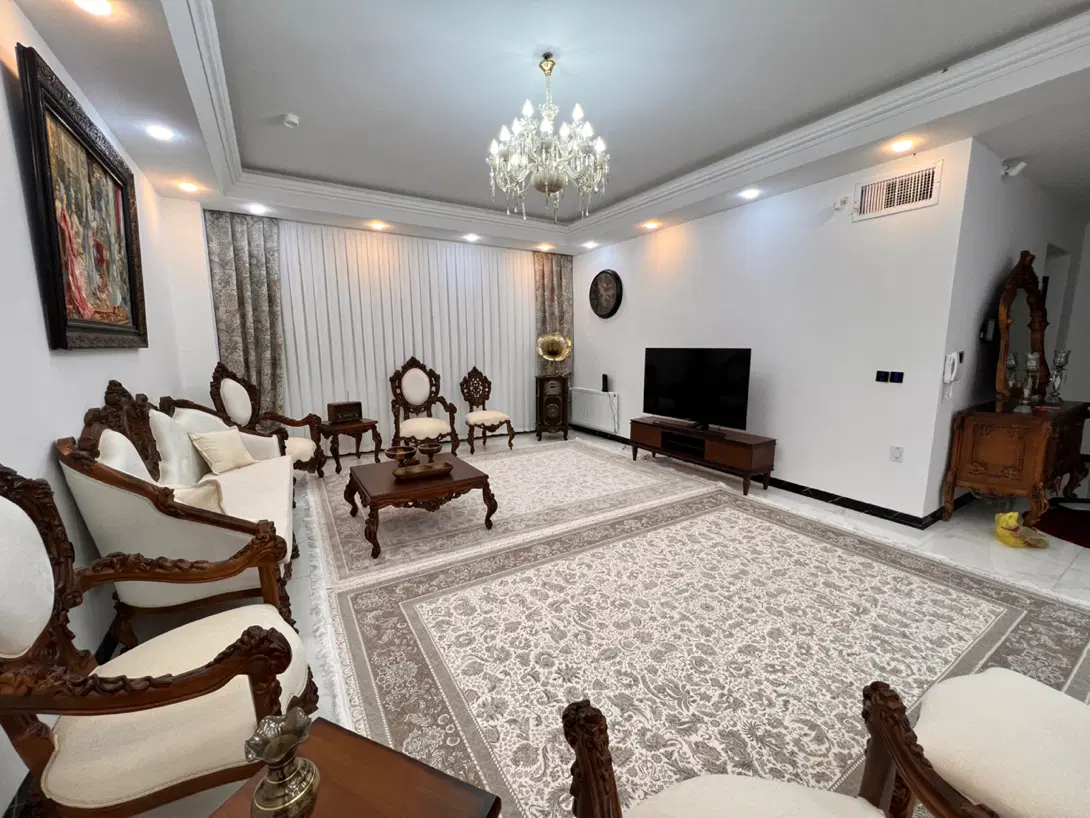 آپارتمان حیاط دار لاکچری هوشمند
