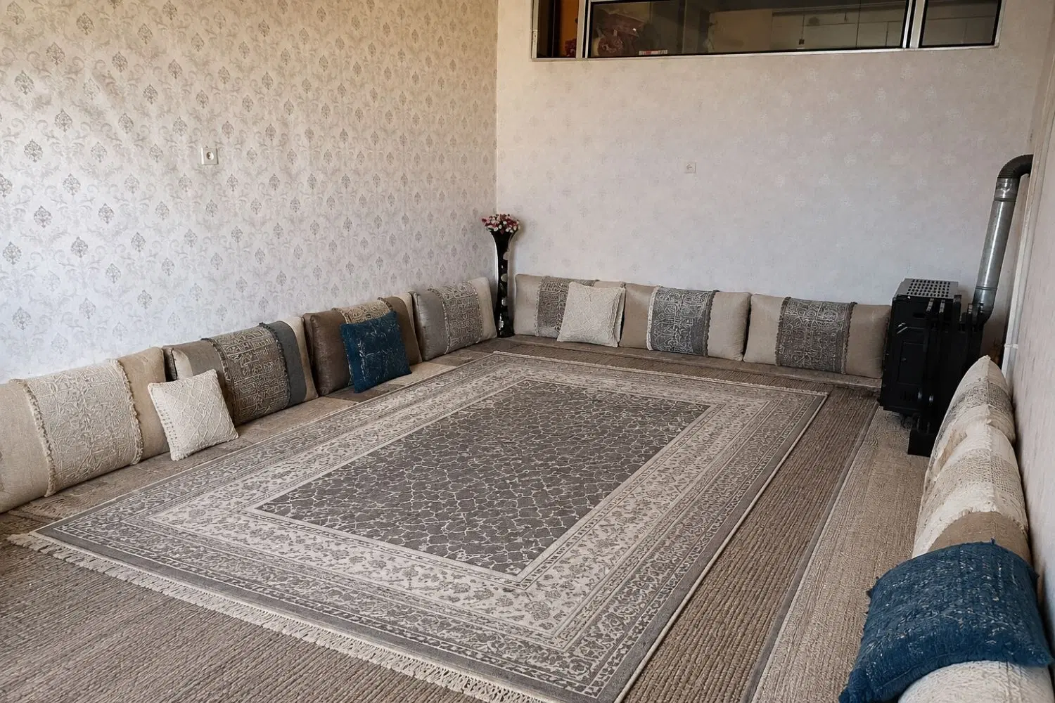 خانه ویلایی‌دوطبقه ۲۱۰ متری - خیابان‌شهدا