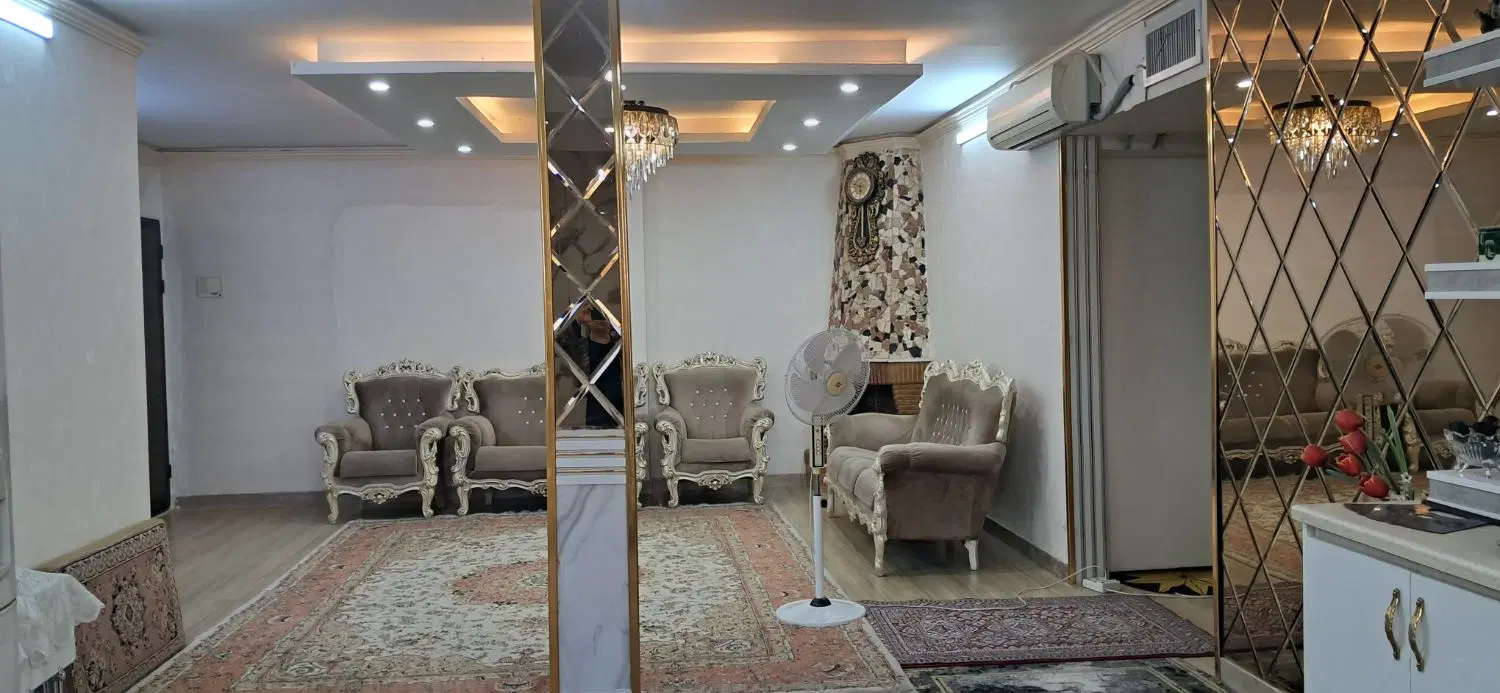 آپارتمان ۹۰متری دو خواب  موقعیت مناسب دسترسی آسان