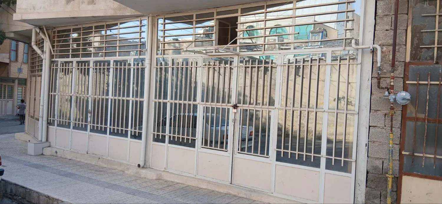 دو باب مغازه