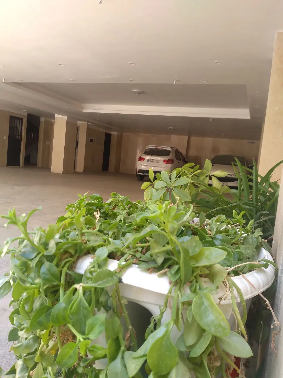 ۶۱مترپارکینگ آسانسور نوسازسال