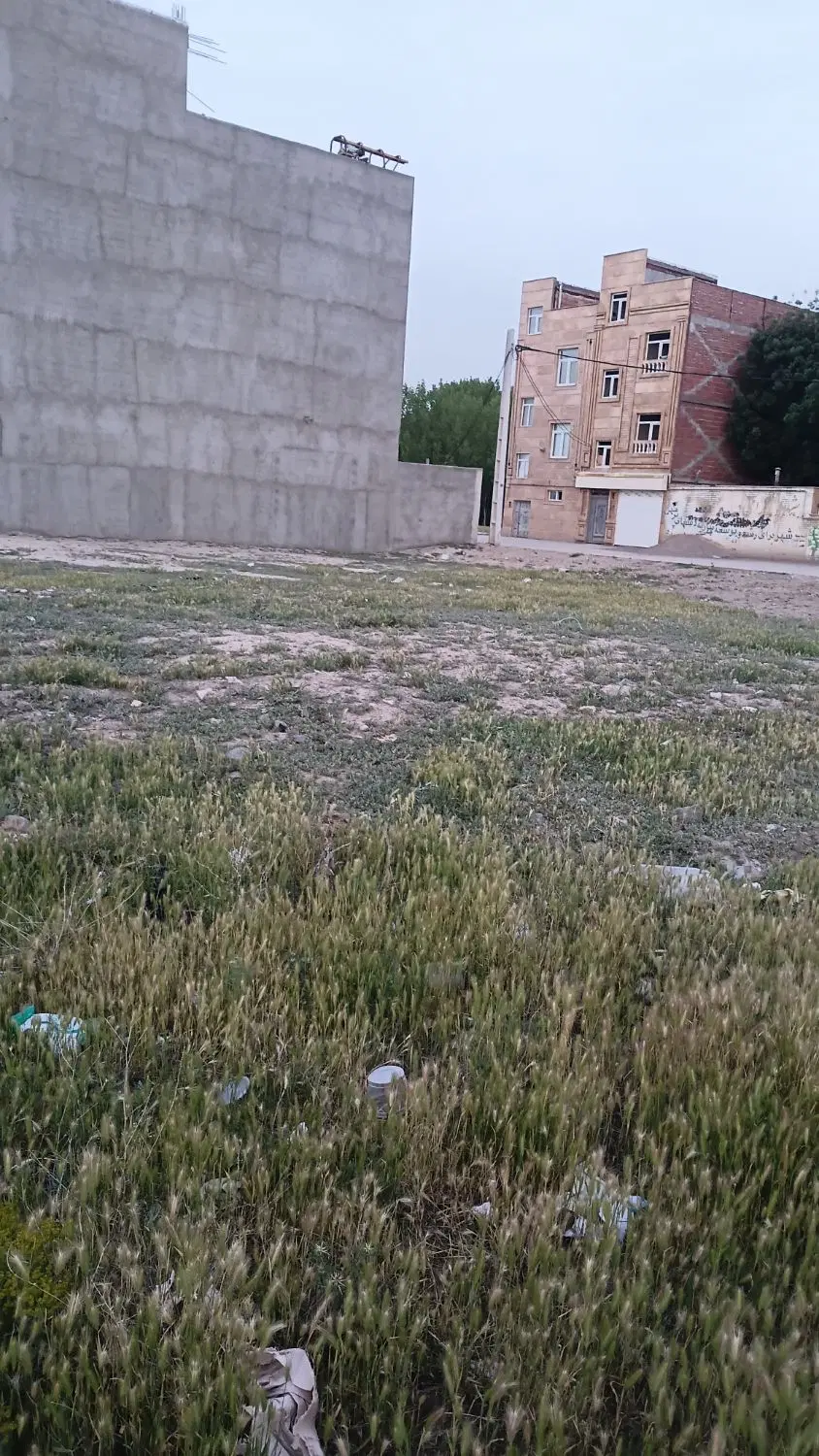 زمین  گلمغان