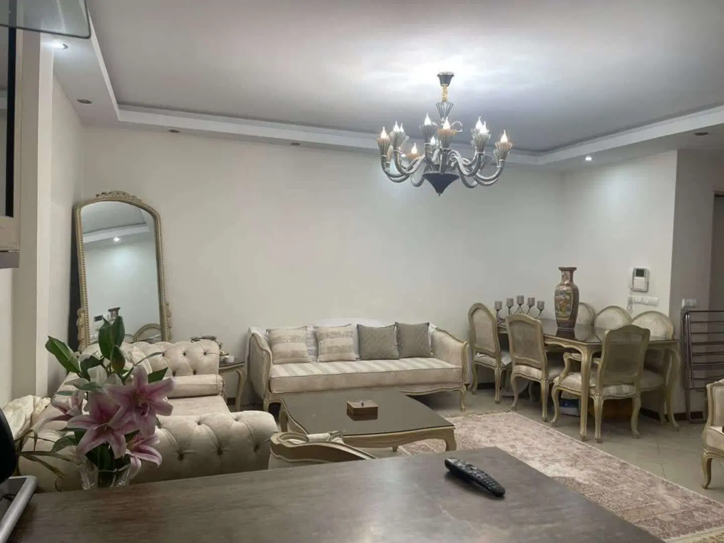 نارمک میدان ۹۴ متراژ۵۲ متر