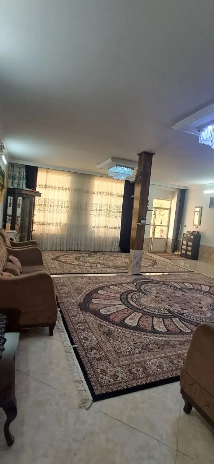 خانه ویلایی شیک با متراژ ۱۴۰ متر در رسالت ۹۱