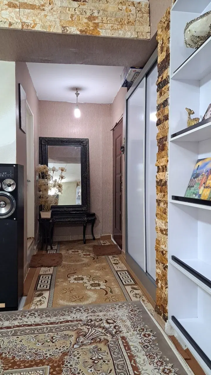 آپارتمان پردیسان طبقه دوم
