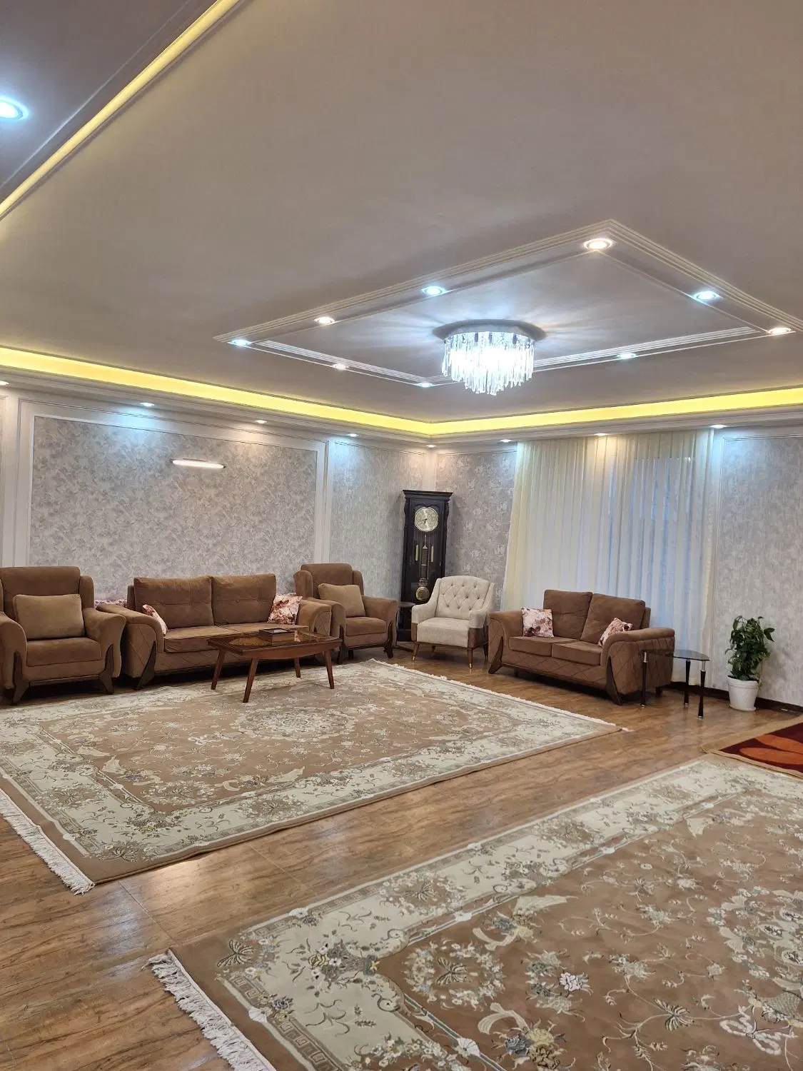 ویلا باغ دریست