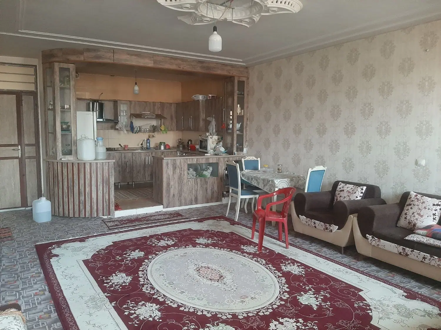 آپارتمان ۱۱۵ متری شریف آباد سنددار
