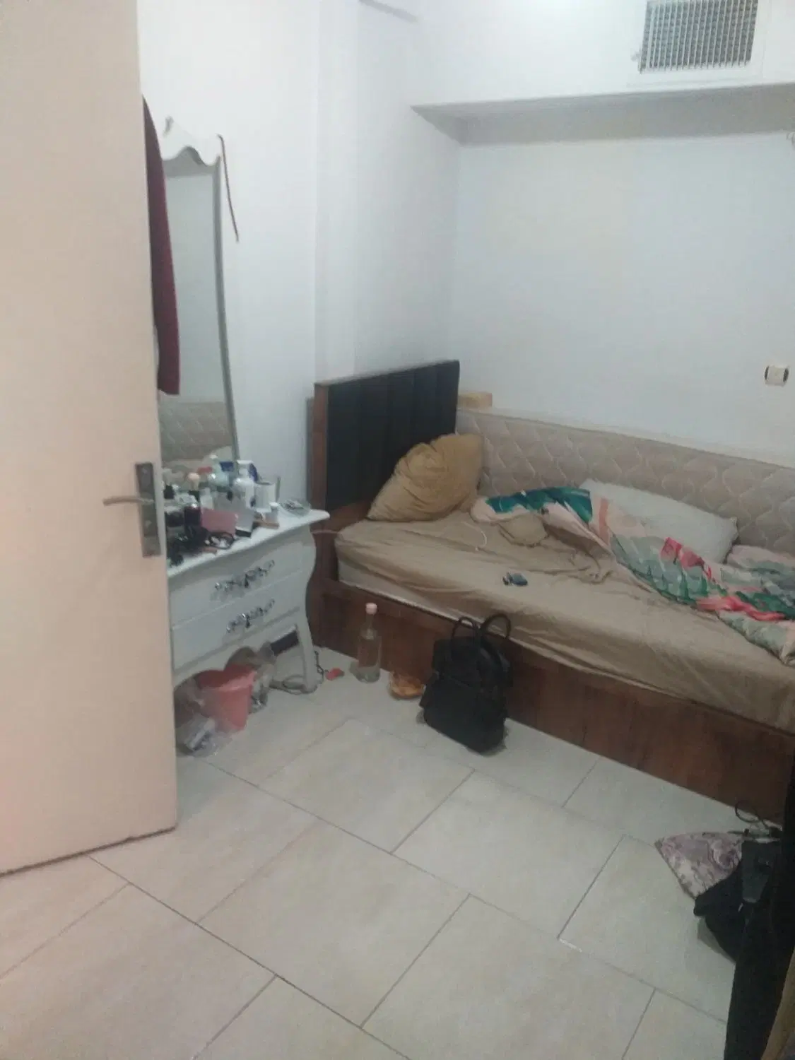 اجاره آپارتمان یک خوابه ۵۵متر طبقه۲