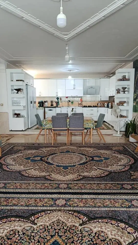 ۱۵۰متر۳ خواب طبقه بالای همکف اباده بلوارچمران