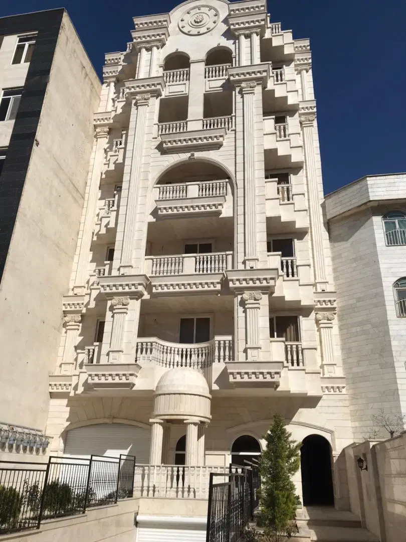 270مترشمالی حیاط_10فاز1_نمارومی_2پارکینگ_4خواب