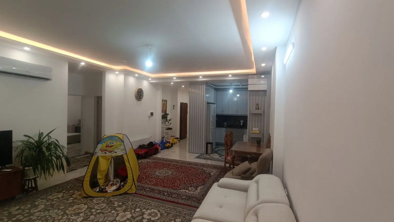 ۹۰ متری
