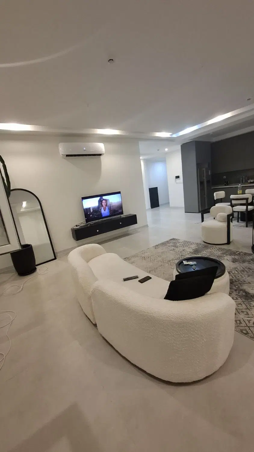 اجاره سوییت هغتگی ماهانه وکیل اباد واحد vip شخصی