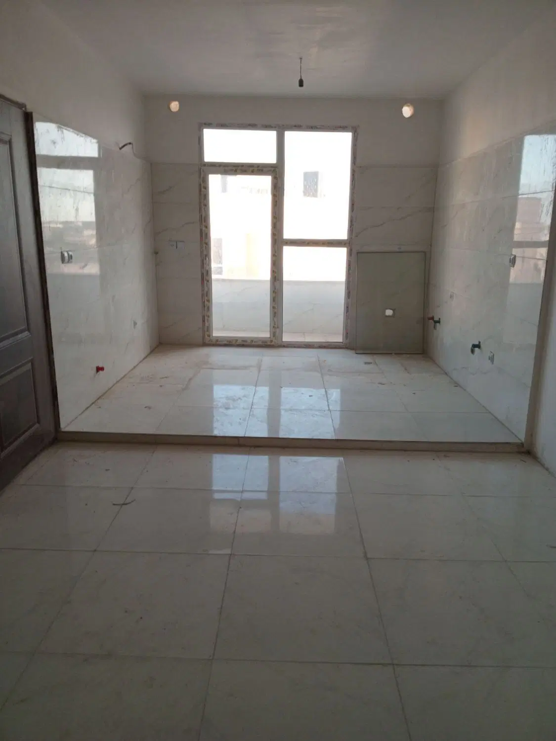 واحد نوساز93متری محدود شمشاد
