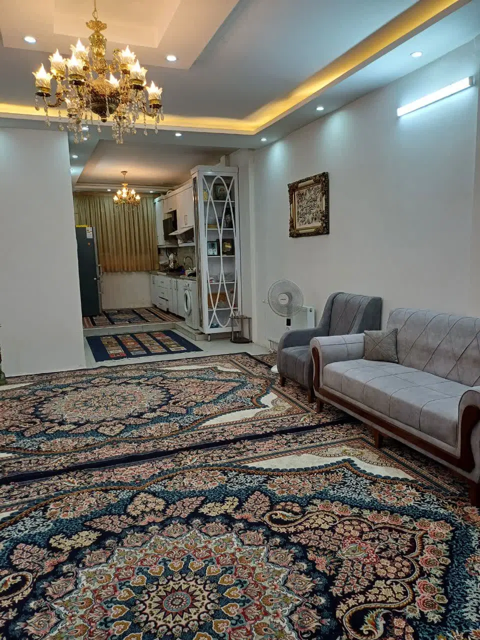 اپارتمان ۹۵ متری با اسانسور