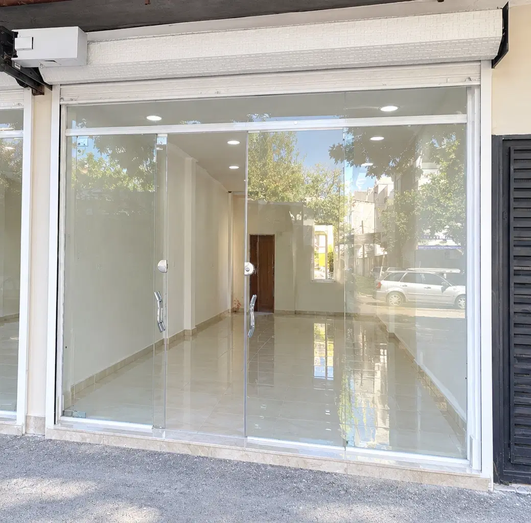 مغازه ۲۸ متری حاشیه کامیاب